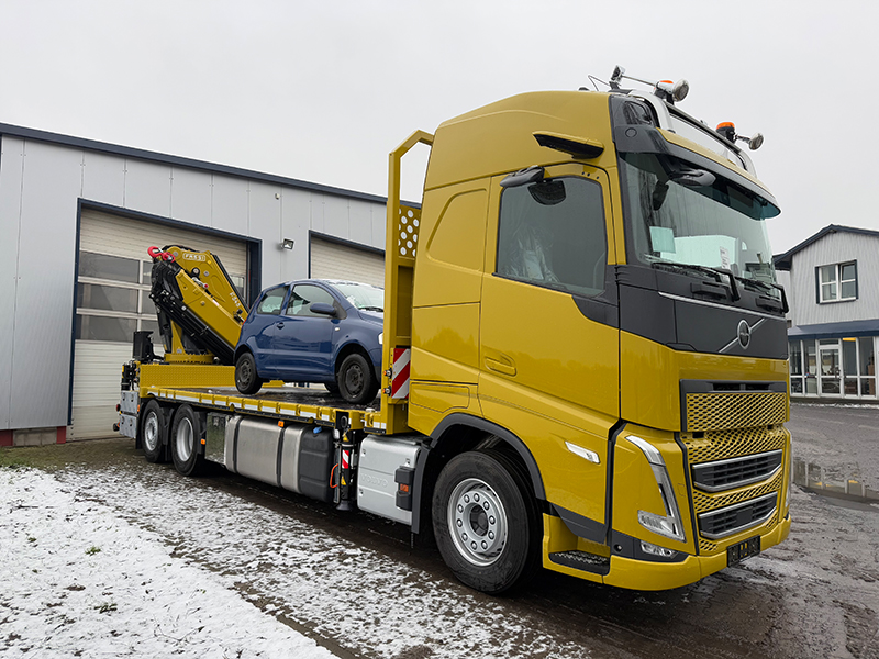 kran23 Gelbes Kranfahrzeug Fahrzeugbau